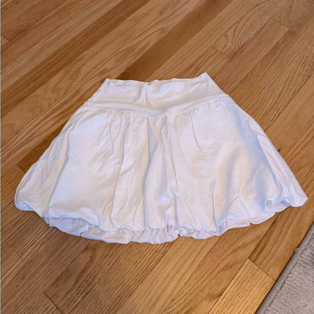 OFFLINE BY AERIE Real Me White Bubble Skort - Small - Picture 11 of 13